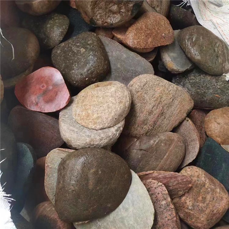 蘑菇石 從荒料到藝術(shù)品的石材加工之旅